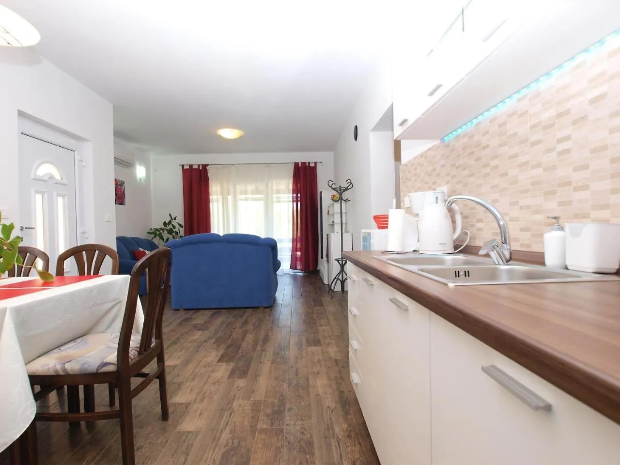 Apartments Suzana 1403 Fazana Croatia